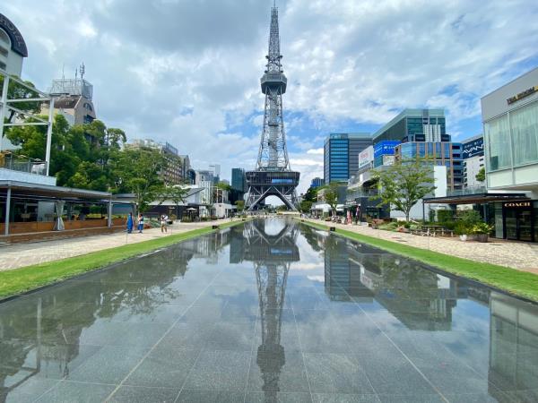 Nagoya-Mirai-Tower-Reflecting_anniely-iStock-1824406914.jpg